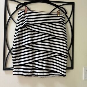 White House Black Market Black and White Ruched Pencil Skirt